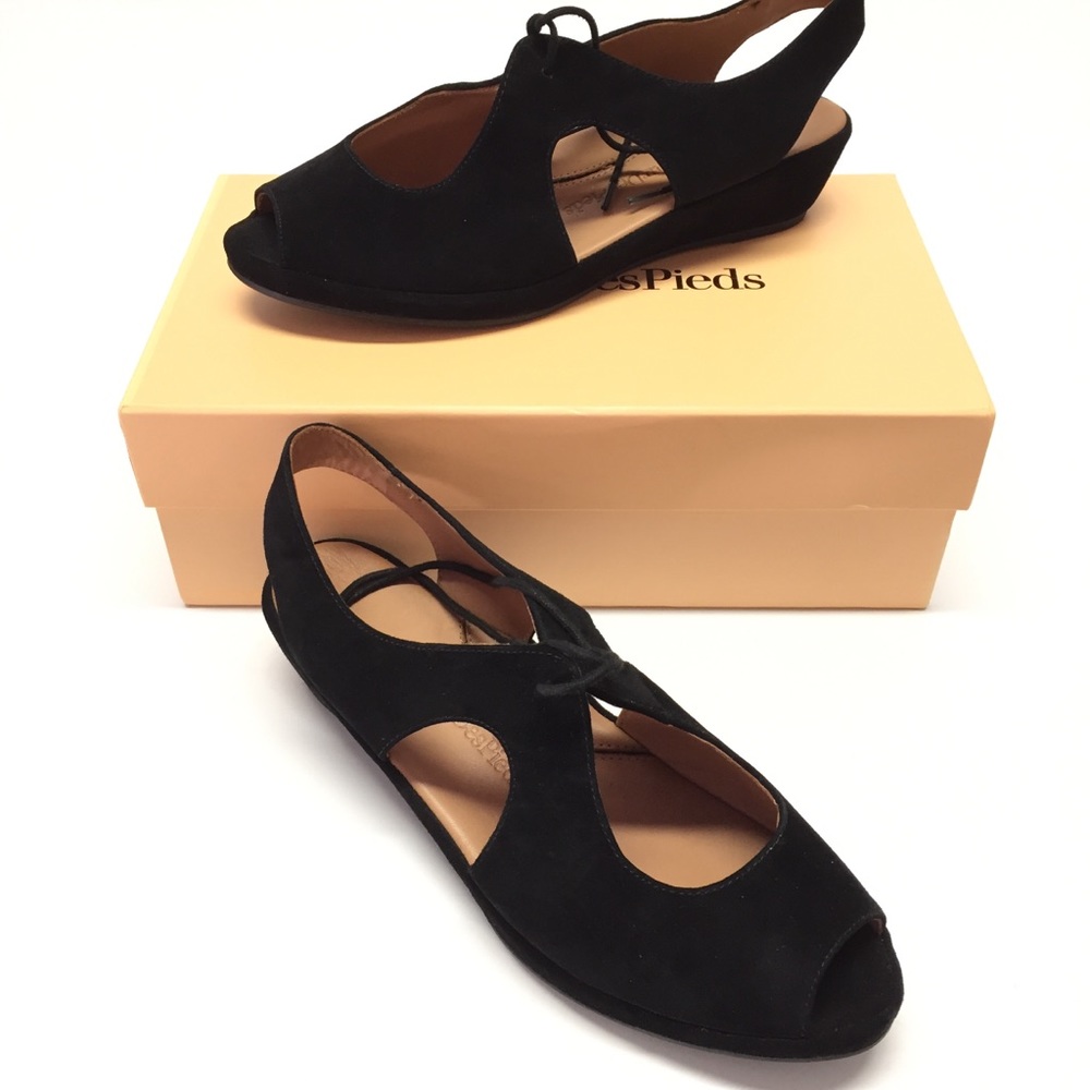 L'Amour Des Pieds 10 Brettany Black Suede Sandals